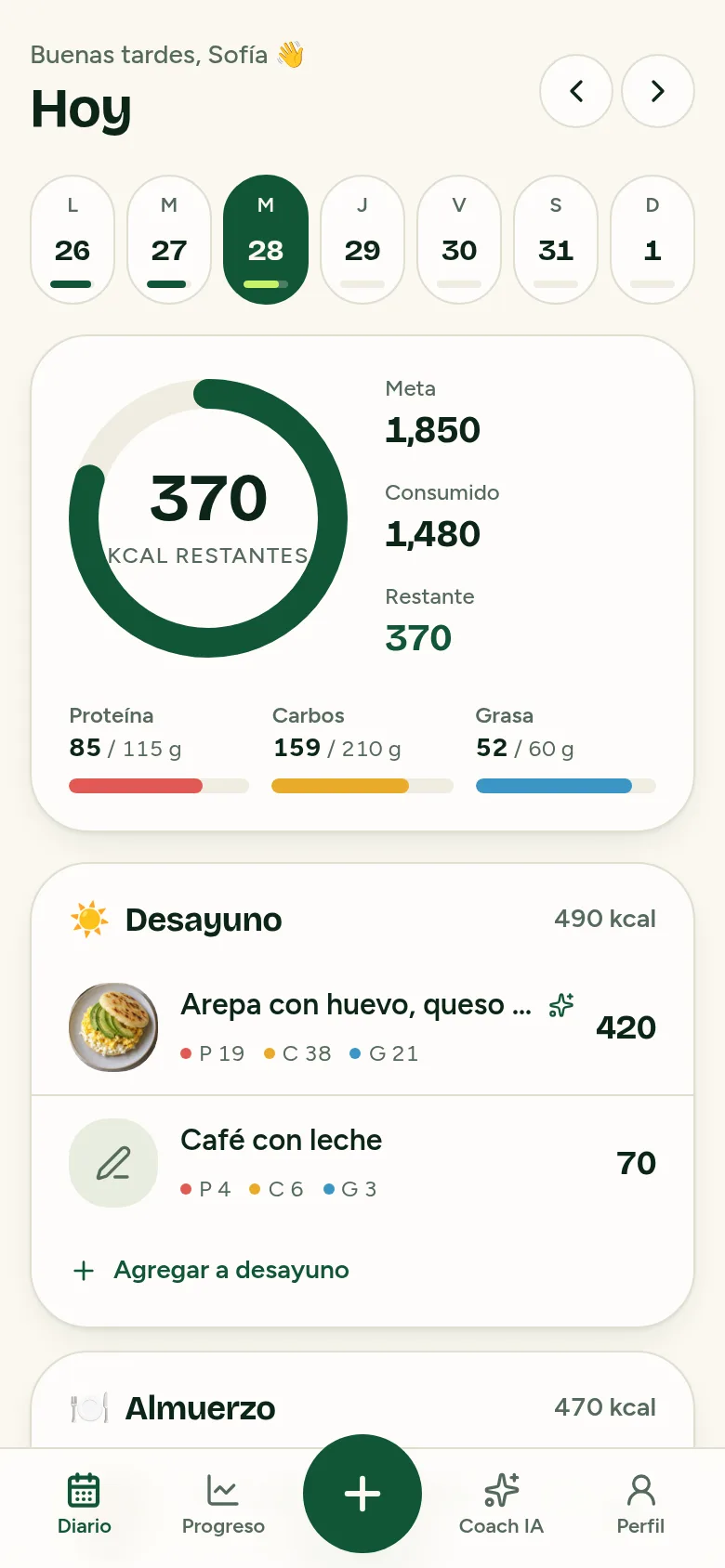 Pantalla del diario de FotoCal con calorías restantes y comidas del día
